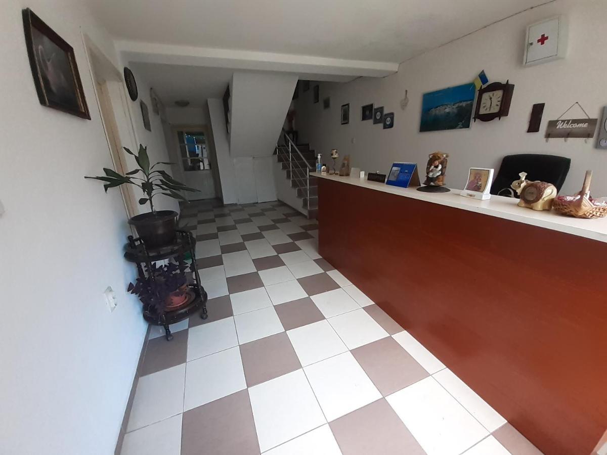 Guest House Zarnovel Palace Ohrida Exterior foto